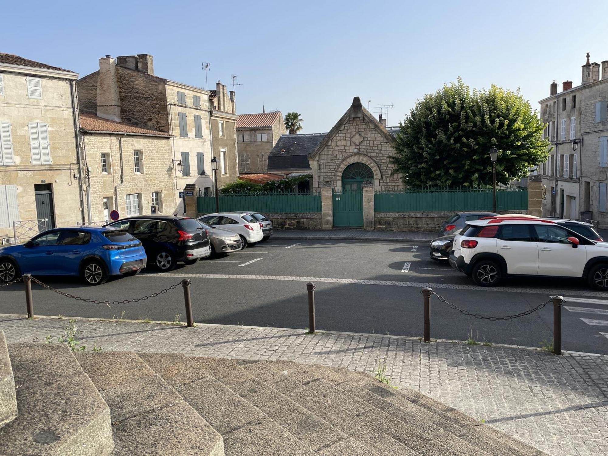 Chez Jean-Yves Et Zoe - La Boheme - Au Calme, Tres Propre, Proche Parkings Leilighet Niort Eksteriør bilde